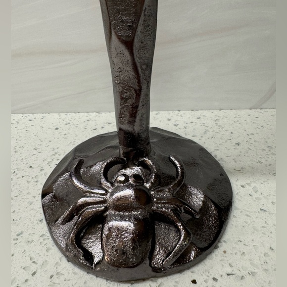 LARGE 15" TALL SILVER BLACK METAL SPIDER CANDLESTICK CANDLE HOLDER DECOR NWT - Picture 3 of 13